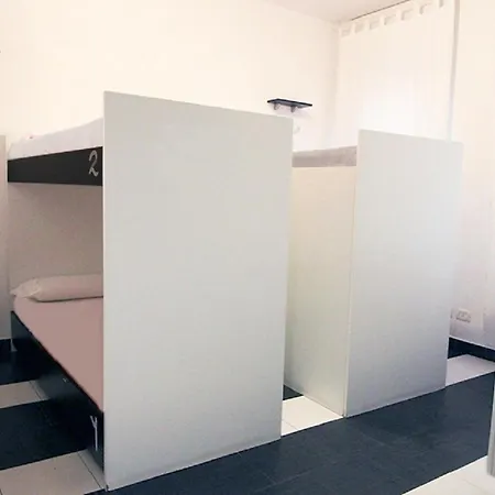 New Generation Center אכסניה *