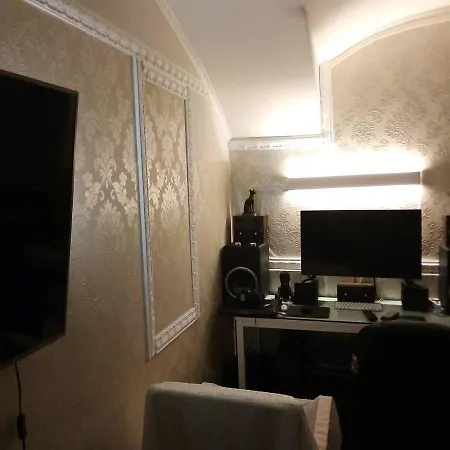 In Private Basement In Shared Gasthof *