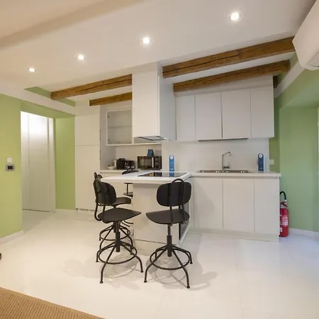 Sweett - Corridoni Apartman *