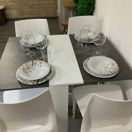 شقة Charming Elise- Close To Station