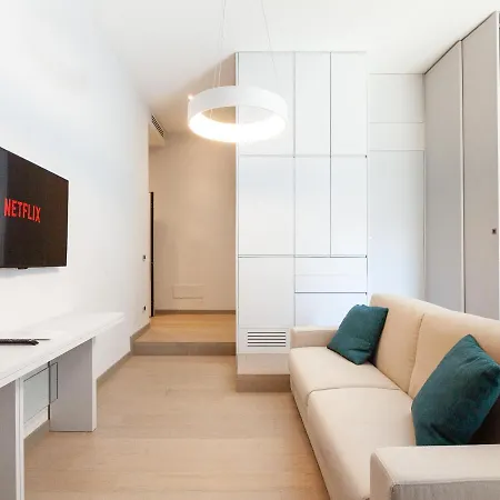 Easyhomes-duomo & Milan