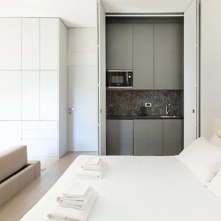 Easyhomes-duomo & *
