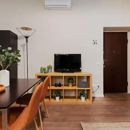 New & Cozy In Porta Romana Apartment Milan