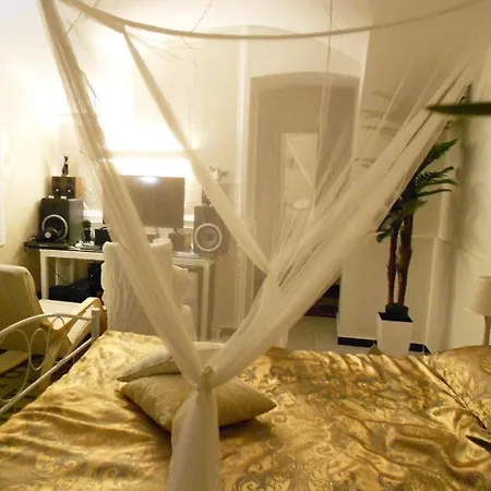 In Private Basement In Shared Penzion