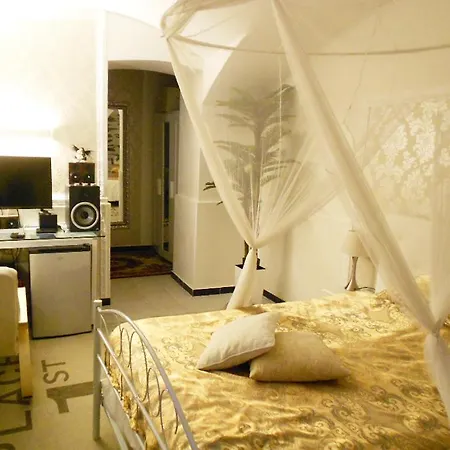 Penzion In Private Basement In Shared