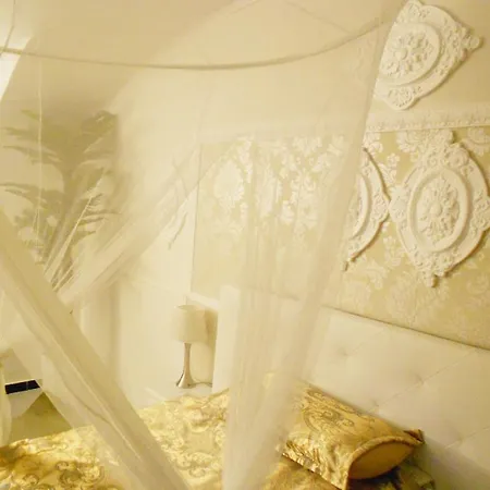 In Private Basement In Shared * Mailand