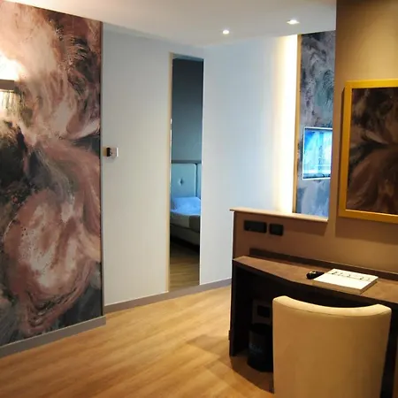 Mokinba King Hotel Milán
