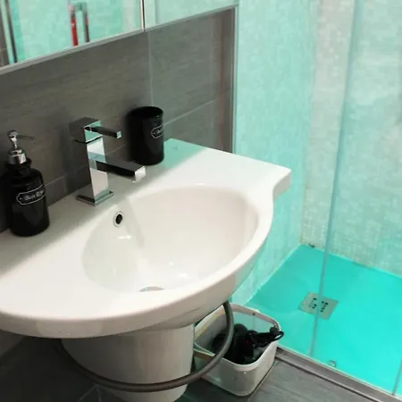 Bed & Breakfast Naviglio81 2*