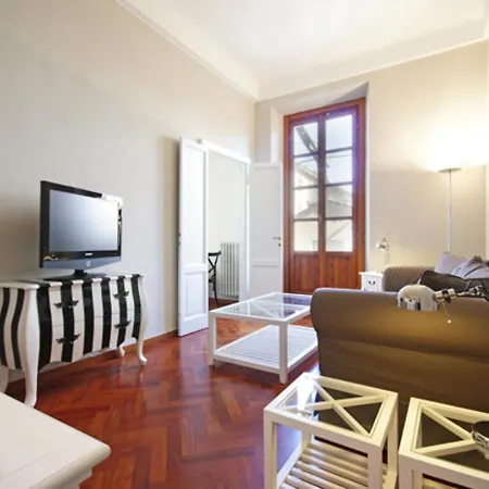 Mercalli 1 Apartment *