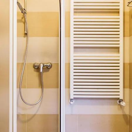 Hotel apartamentowy Osoppo Mediolan