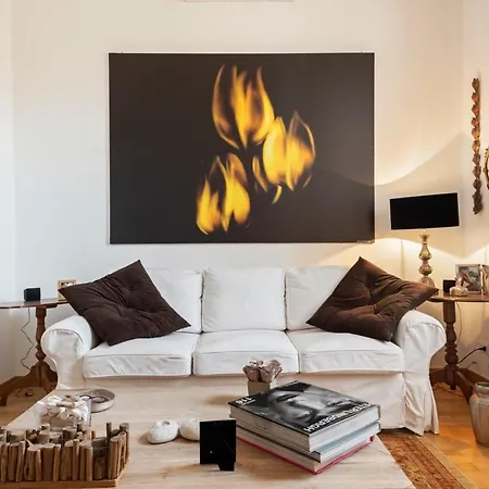 Refined And Classic In Cadorna Mailand