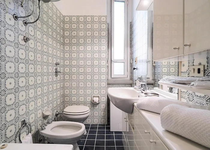 Contempora - Piazza Grandi 3 * Milão