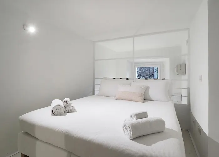 Contempora - Breno 2 Daire Milano