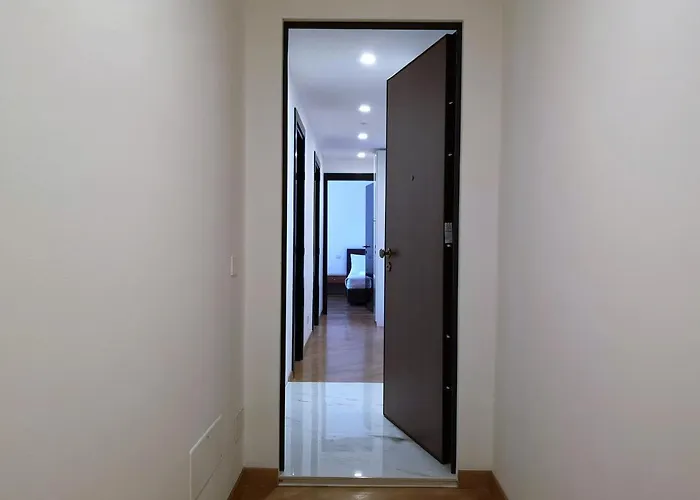 Pergolesi Apartment *