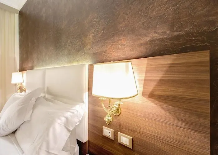 Romana Residencia 4*