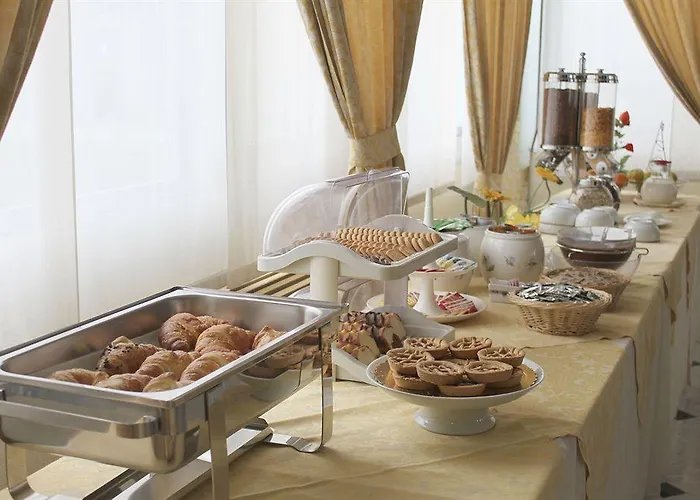 Hotel Ginosi Arizona 3*