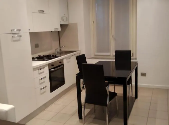 Lägenhetshotell Easy - And Navigli Milano