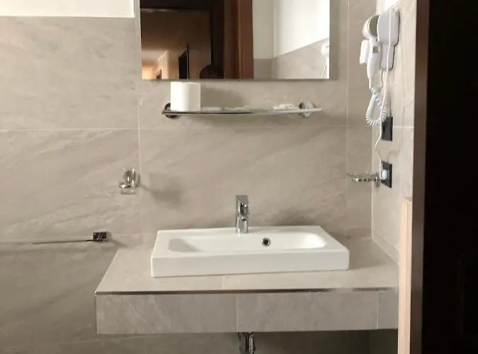 Nuovo Ξενοδοχείο *