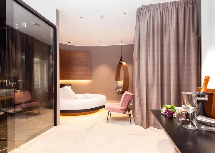 The Corner Duomo 4* Milano