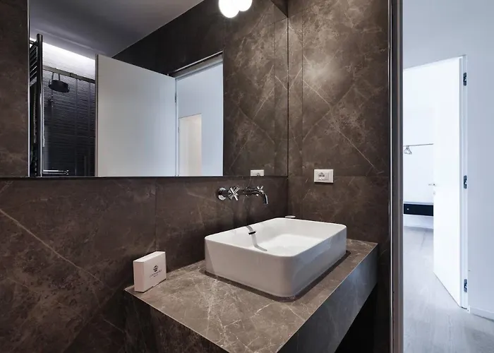 Contempora - Elegant Urban Retreat In The Heart Of - Brera * Milano