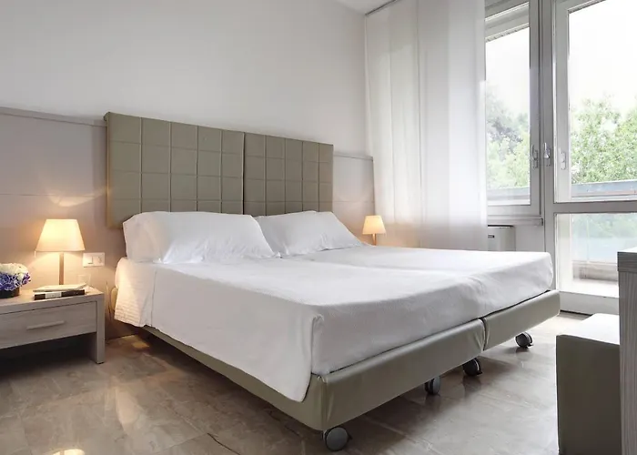 Contempora - Elvezia 8 - E22 Milán