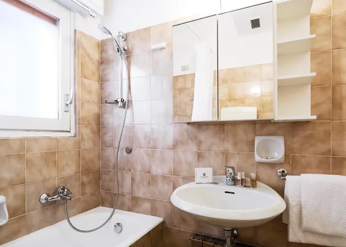 Apartman Contempora - Elvezia Park - One Bedroom Apartment E24 *