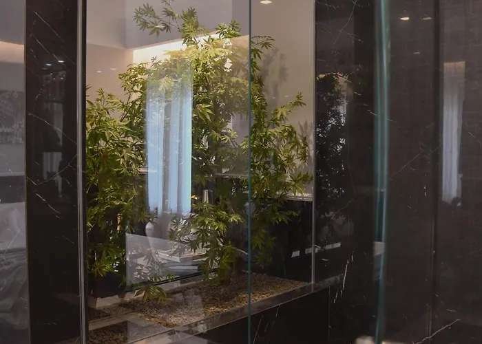 The Unique Brera Guest house 4*