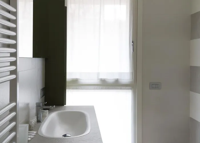Joivy Stylish 1-bedroom Flat Milán
