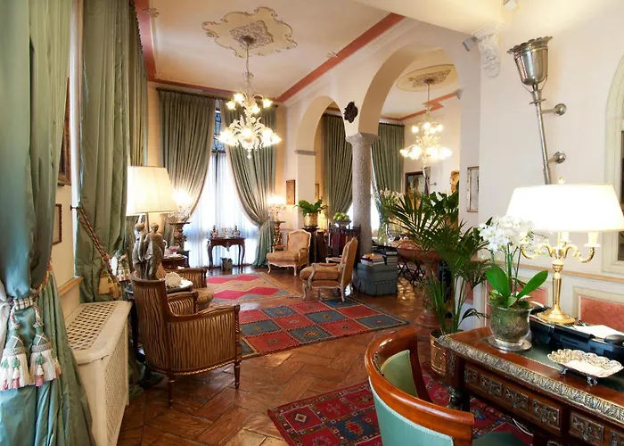 מלון Petit Palais De Charme 4*