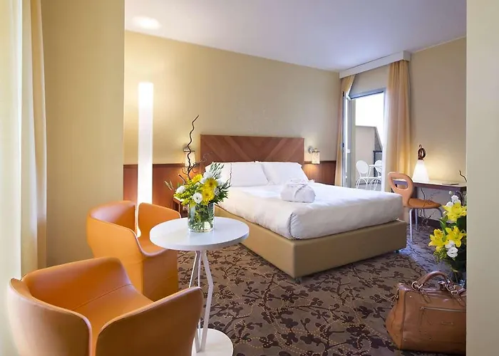 ホテル Mediterraneo 4*
