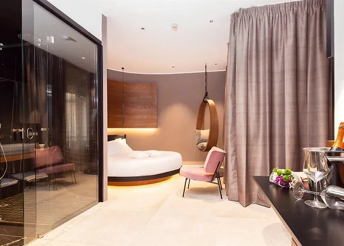 Otel The Corner Duomo Milano