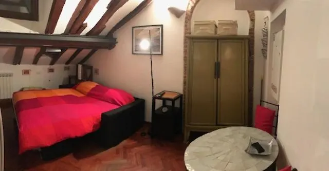 Rentalhouse Mortara 4 *