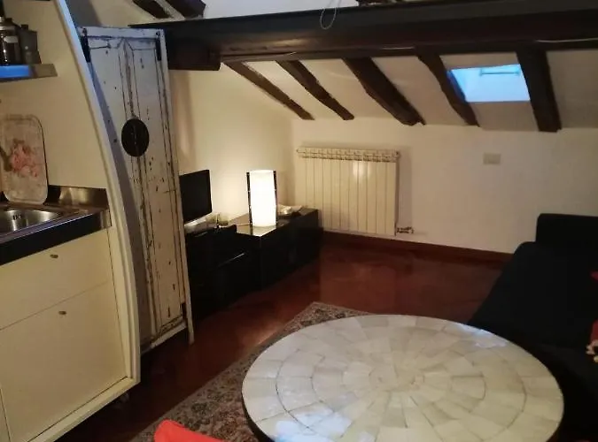 Rentalhouse Mortara 4 Hotel *