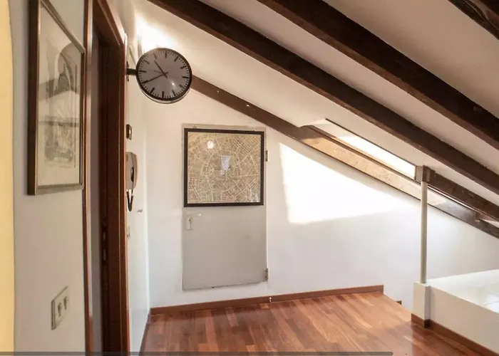 아파트 The Attic Of With Terrace View *