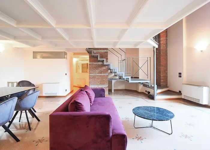 Unique Duomo Luxury Apartment *