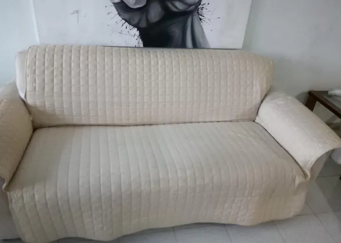 Leoni Charminghouse Milan