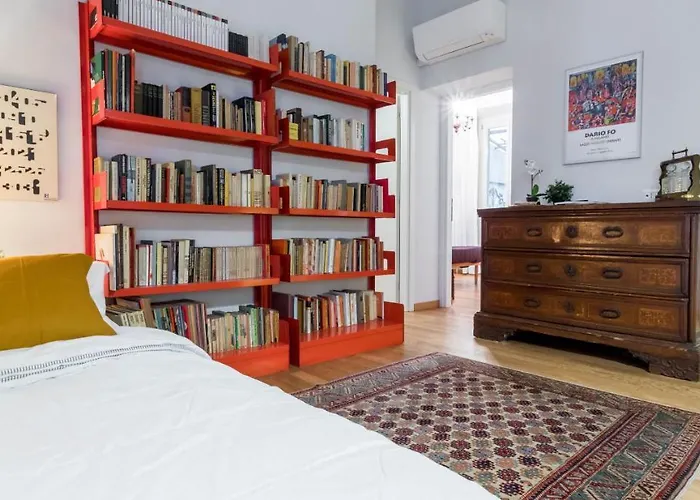 Joivy For 6 With Big Terrace In Centro Storico Appartamento Milano