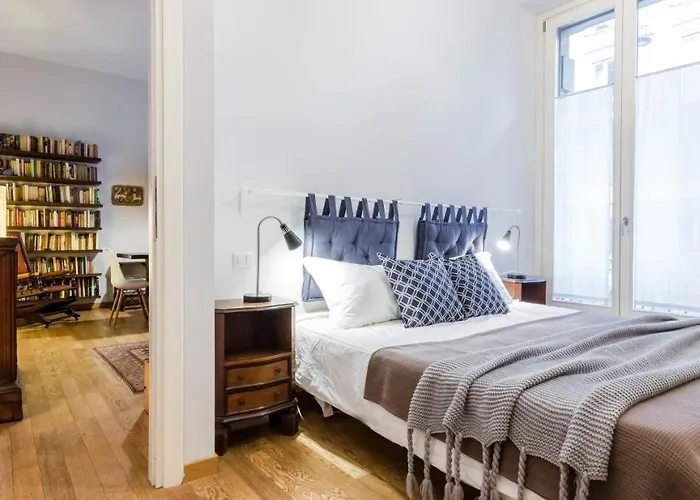 Joivy For 6 With Big Terrace In Centro Storico * Milano