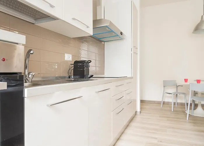 Hacca Collection - Porta Romana *