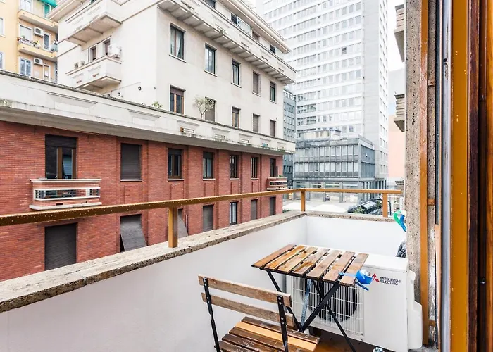 Hostmate - - Felice Casati - Repubblica