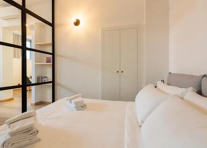 Design Flats アパート