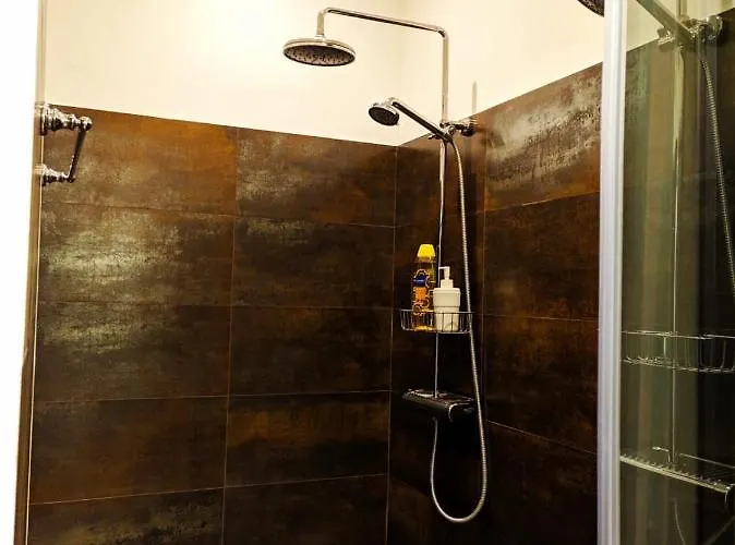 Beautiful Basement-tony Appartment-in The Heart Of *