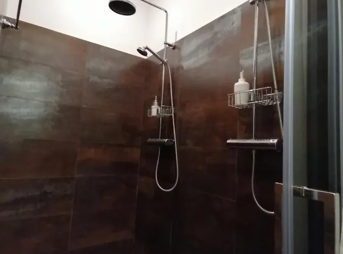 Beautiful Basement-tony Appartment-in The Heart Of *