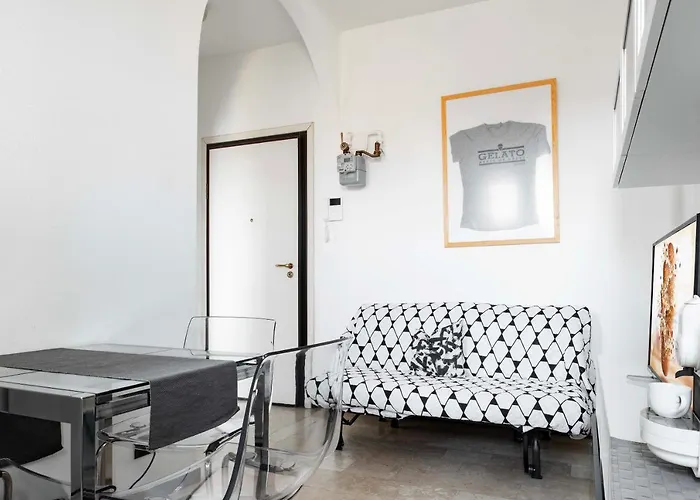 아파트 Luvi - Alzaia Naviglio Pavese