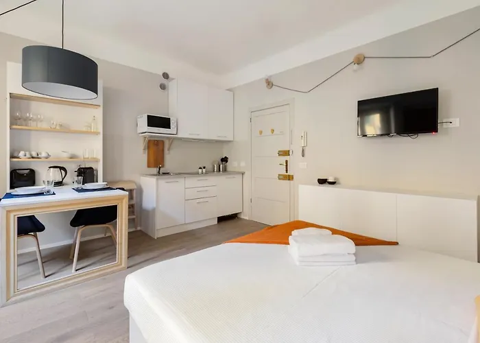 Guesthost - Sempione & Garibaldi Comfy * מילאנו