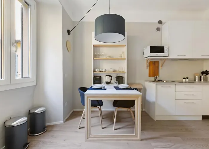 דירה Guesthost - Sempione & Garibaldi Comfy מילאנו