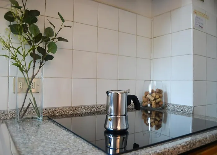 Joivy Lovely For 4 Next To Bus And Metro Station Apartment Mailand