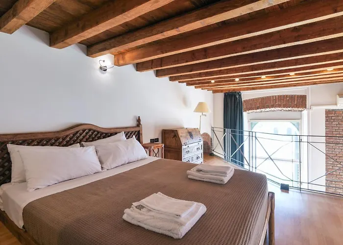 Duomo Cathedral View - Luxury