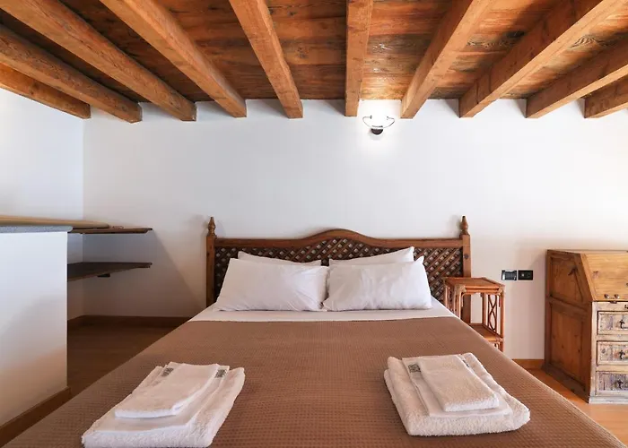 Duomo Cathedral View - Luxury Mediolan