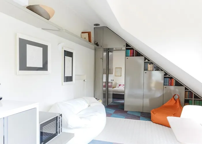 Deep Travel Милан